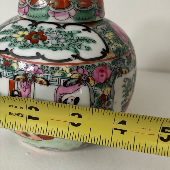 Vintage porcelain Japanese ginger jar pink and green - Picture 11 of 11